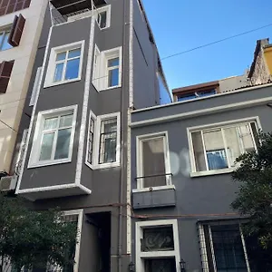 nobis-cihangir-apartments.istanbul-turkeyhotels.com/